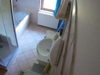 Julmodels Bathroom 2nd Floor-2